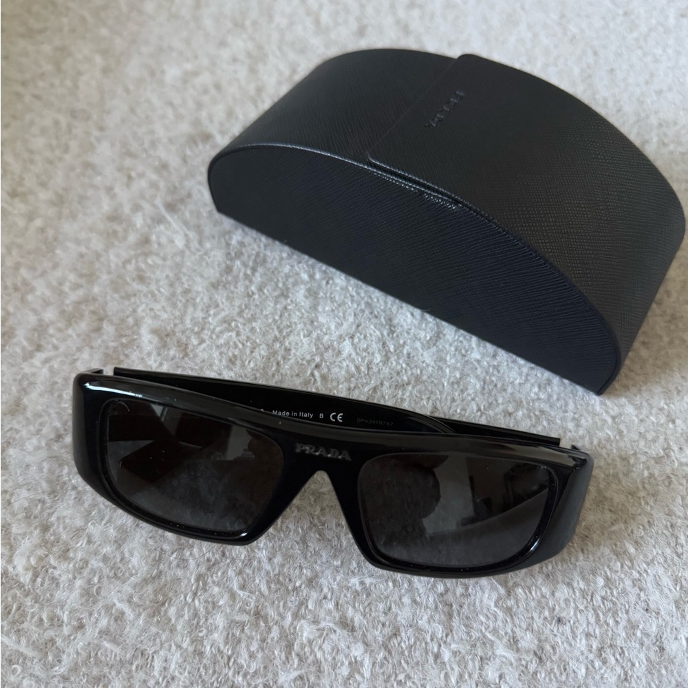 Prada SPR20W Sunglasses